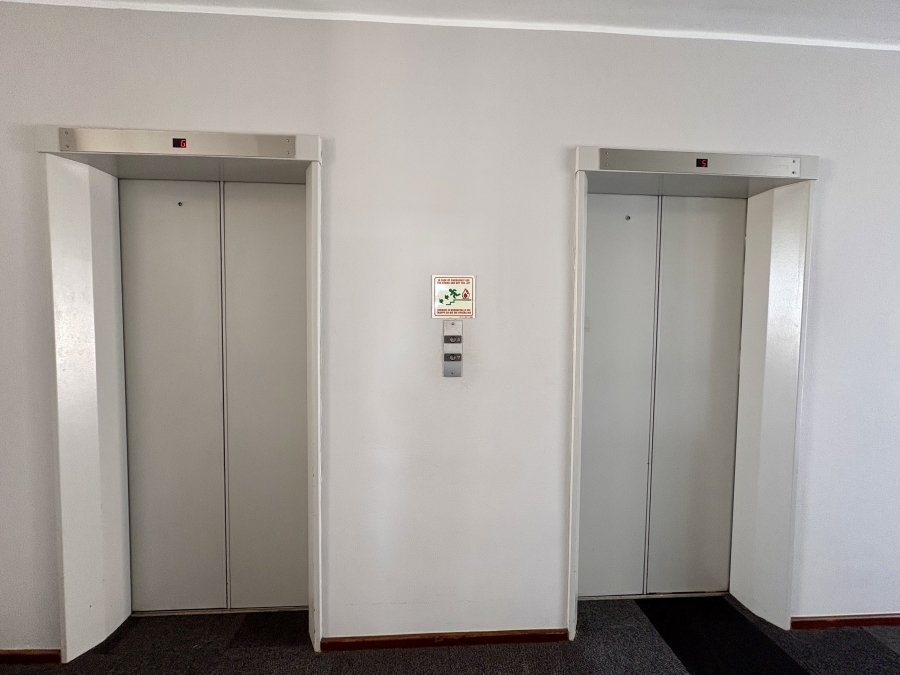 1 Bedroom Property for Sale in Townsend Estate Western Cape